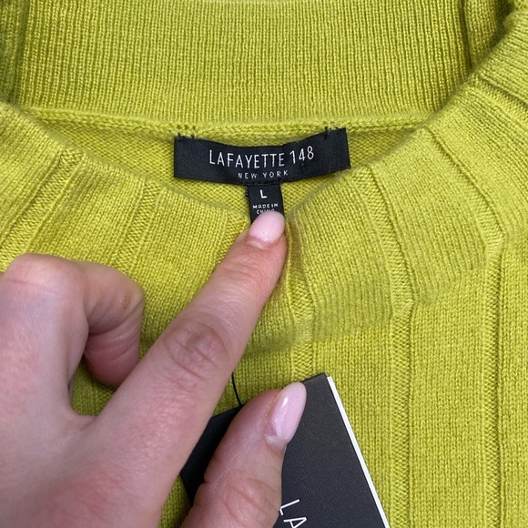 Lafayette 148 NY 100% Cashmere Sleeveless Vest Sweater Large L Preppy Layering - Picture 2 of 7